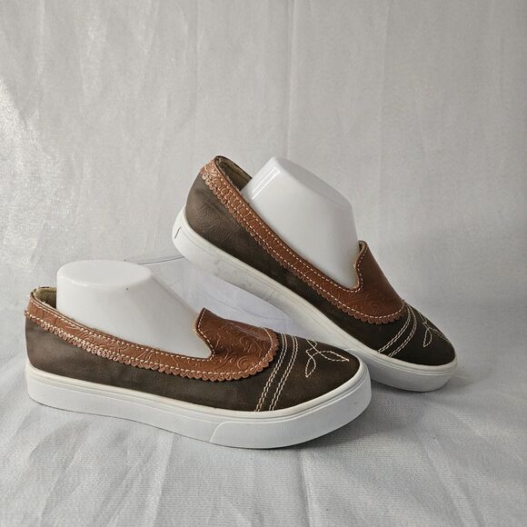 ALESSANDRA Rosecran Floral Embossed Western Slip On Sneaker Brown Music City - Picture 1 of 6